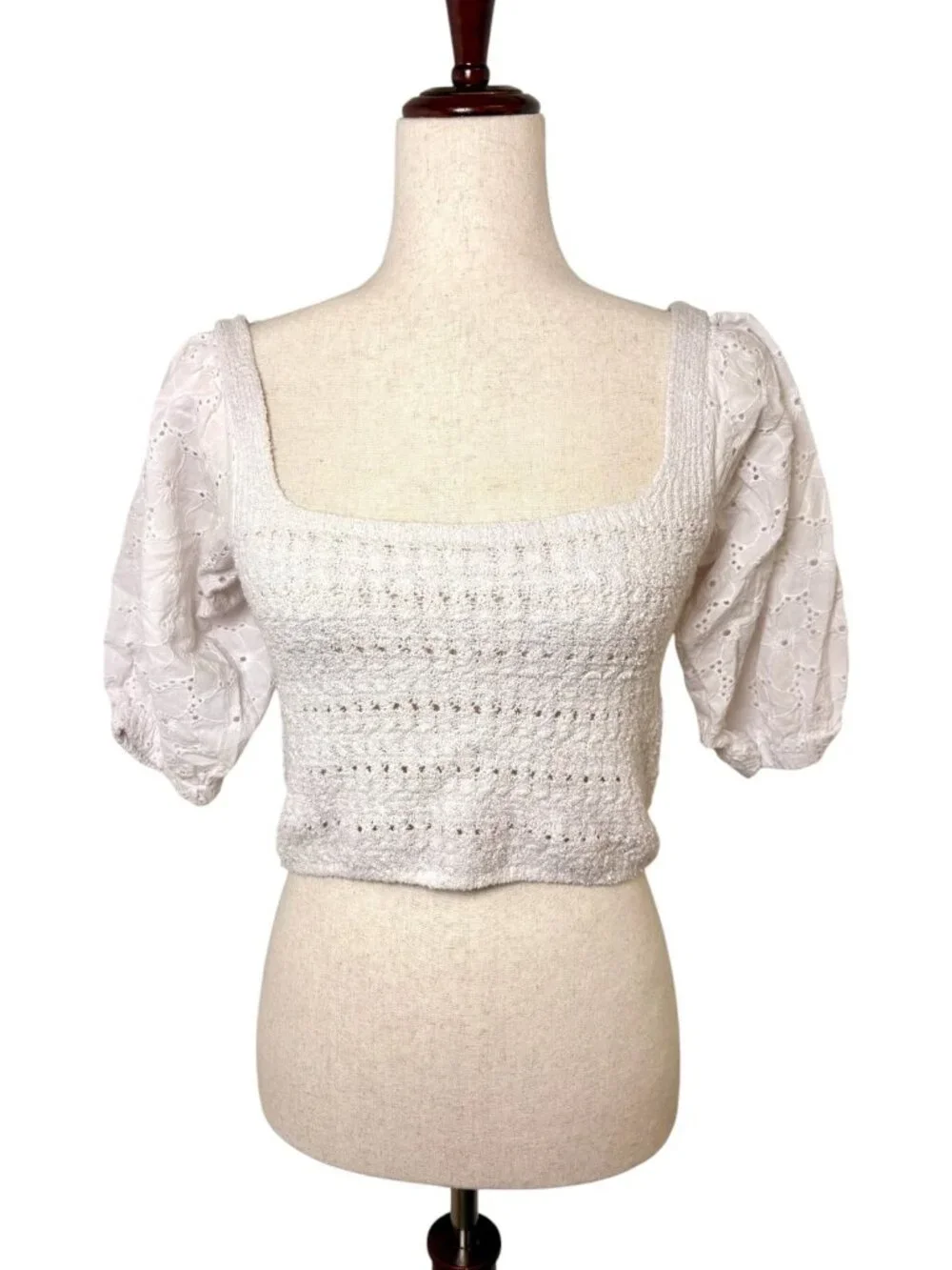 Zara White Eyelet Puff Sleeve Crochet Knit Crop Top Size Medium